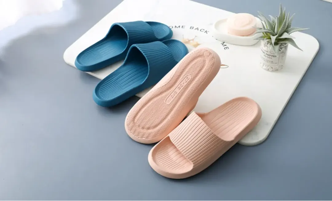 Sandals & Slippers